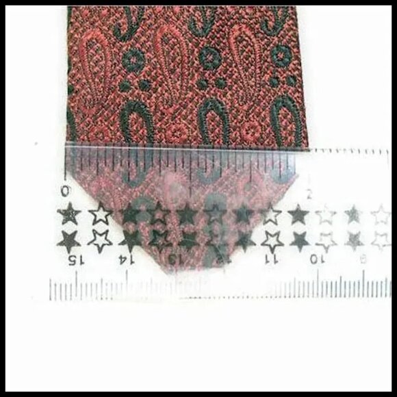 Dark Red Skinny Tie, Heavy Texture Paisley Thin Necktie Early 60s Vintage - Picture 4 of 11